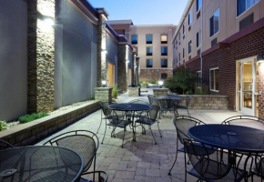 Отель Holiday Inn Express & Suites Aberdeen, an IHG Hotel  Абердин